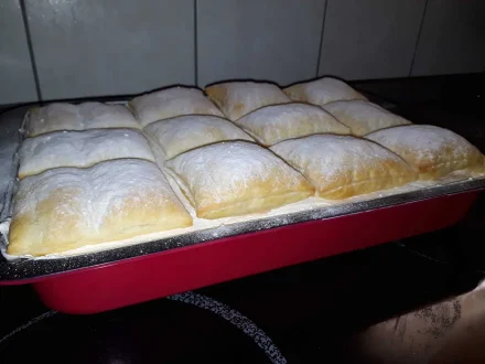 Ne vegyél többet bolti krémest! Ez a 10 perces hamis krémes, ami jobb, mint a cukrászdai