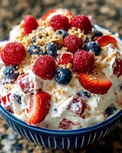 🌈🍓🍇Sajttorta saláta piros, fehér és kék bogyós gyümölcsökkel🍓🍇🌈