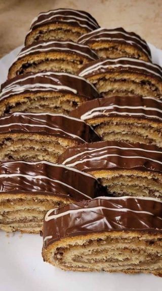 Ez a legjobb recept Karácsonyra: zserbó-bejgli tekercs