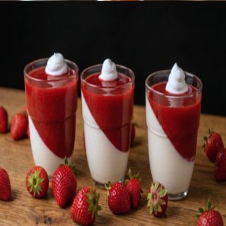 Epres panna cotta