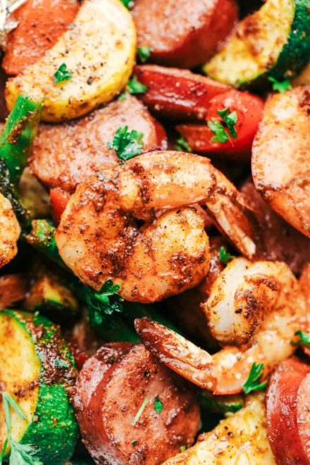 Cajun garnélarák és kolbász zöldségfólia tasakok